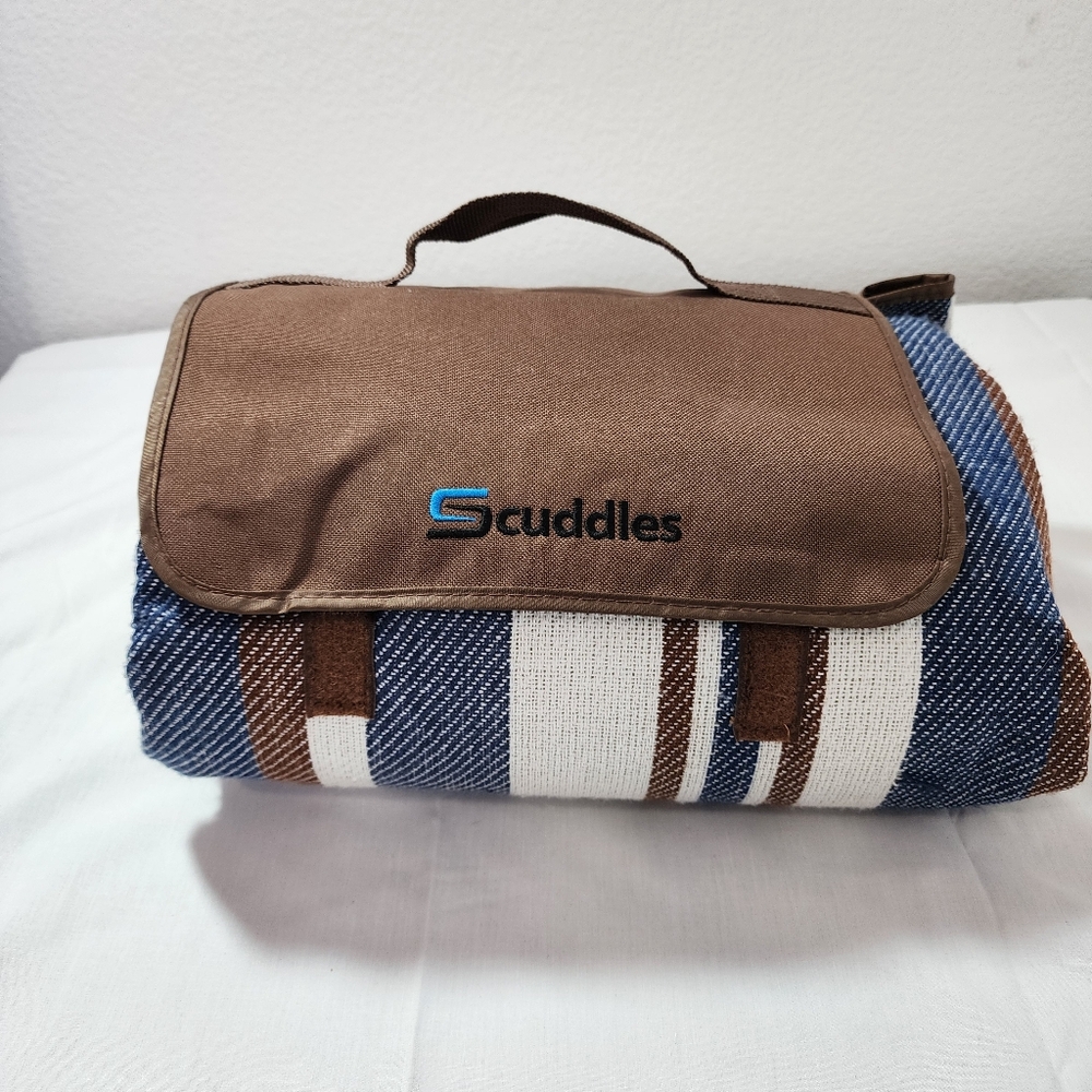 Scuddles Outdoor Picinic Beach Blanket Waterproof And Foldable Coastal Resort